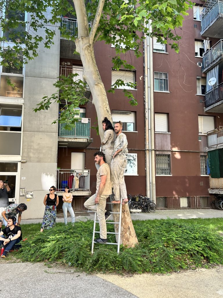 Artisti del Circo BAUCI nel Giardino delle Popolarissime