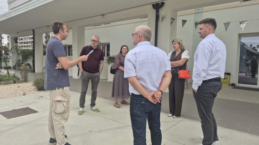 La delegazione di Saldus visita il cohousing di Via Fioravanti